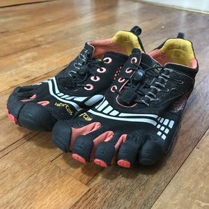 VIBRAM FiveFingers Training Shoes